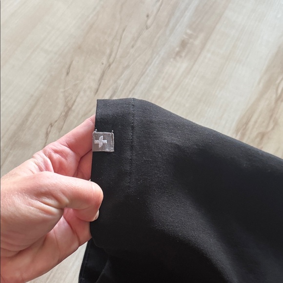 Figs Suswe Black Button Down Scrub Top - Picture 5 of 5